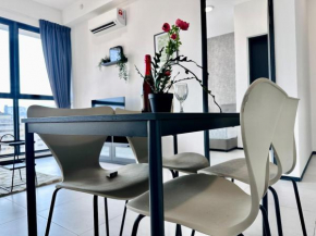 Groups & Families Spacious Infinity Pool 3br 10pax
